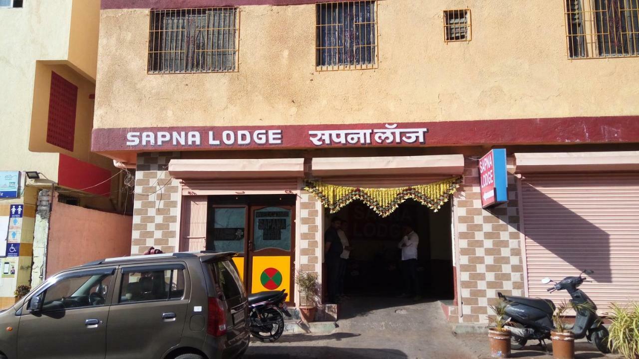 Hotel Sapna Lodge Vashi Esterno foto