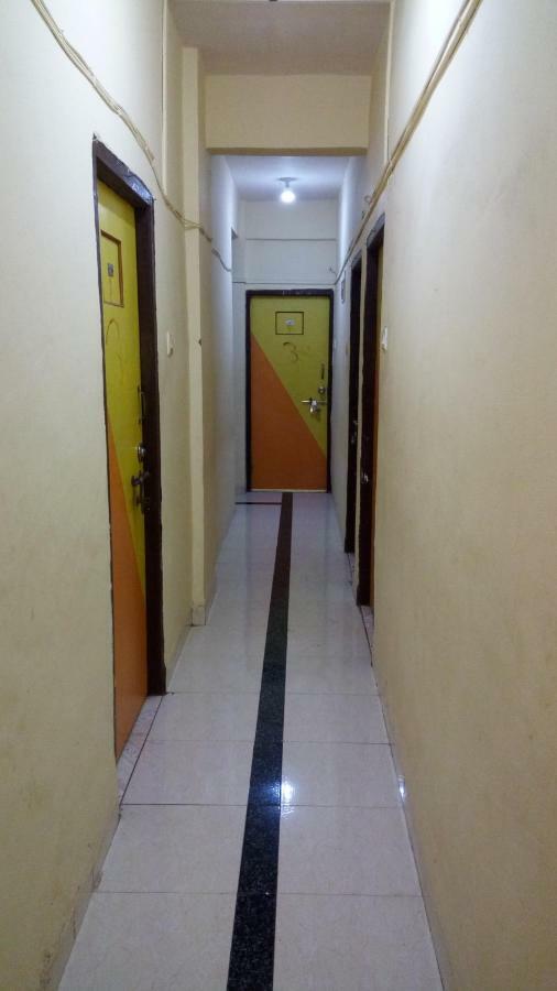 Hotel Sapna Lodge Vashi Esterno foto